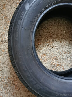 Bridgestone Blizak 215/70 R16 - 2