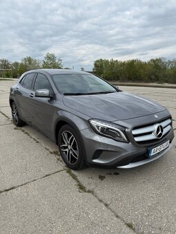 Mercedes-Benz GLA 180 - 90 kW Benzín - 2