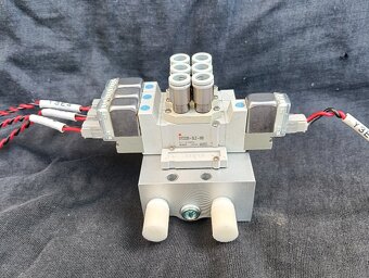 Pneumatický elektroventil SMC (ostrov) - 2