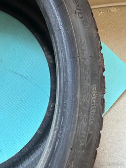 Predam zimné pneumatiky hankook 235/35/20 - 2