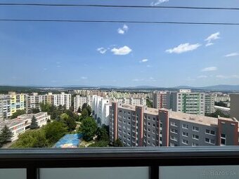 Slnečná garsónka v dobrej lokalite - sídlisko KVP - 2