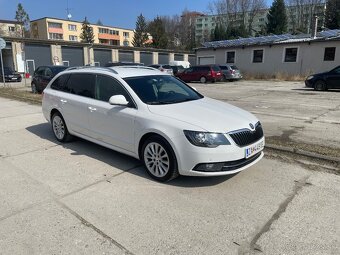 Skoda Superb 4x4 DSG Elegance 12/2013 - 2