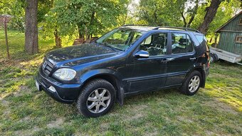 Mercedes-Benz ML350 - 2