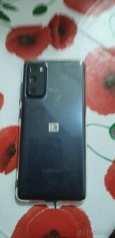 Predám Samsung galaxi s 20 cena je za 100 - 2