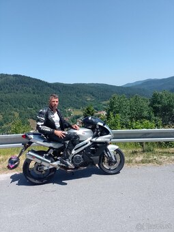 Aprília SL 1000 Falco - 2