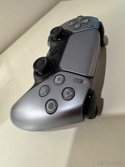 Ovládač na PS 5 - 2