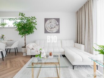 Zariadený ako na foto- Ihneď voľný- Novostavba- 600 m2 pozem - 2