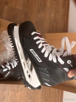 Predám korčule Bauer vapor 45,5 nové - 2