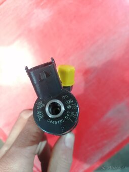 Vstrekovače M57 7785984 - 2