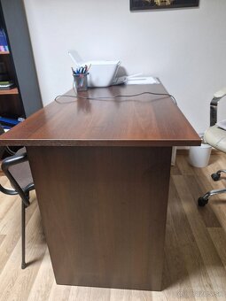 Predám kancelársky stôl - 2