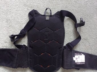 Detský chránič chrbtice - 2