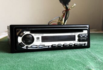 Autoradio Kenwood KDC-3027. - 2