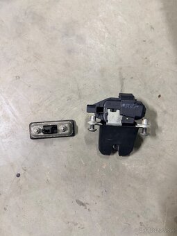 Zámok a mikrospinač škoda Fabia 2 combi - 2