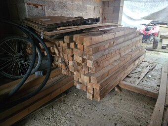 Hranoly, dosky na debnenie - 2