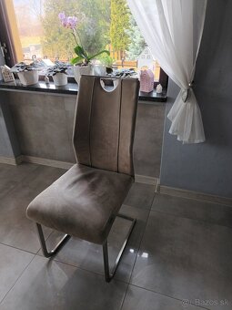 Jedálenské stoličky - 2