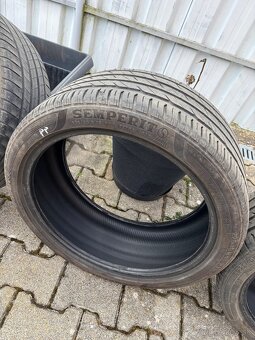 Predám 225/40r18 92y - 2