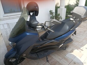 Yamaha nmax - 2
