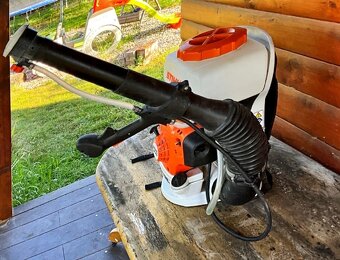 Motorový postrekovač STIHL - 2