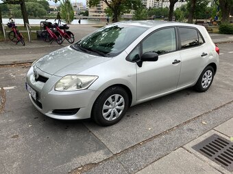 Toyota Auris 1.4 2008 - 2