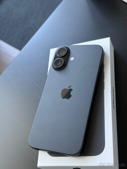 iPhone 16 - Záruka 06.2027 + darček - 2