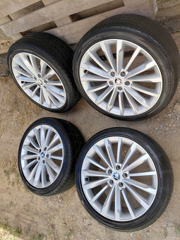 19" Skoda Superb - TRINITY - 2