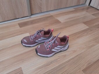 Tenisky Adidas Terrex, veľ 35 , v záruke - 2