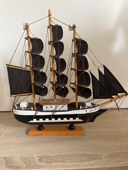 Model lode Black Pearl - 2
