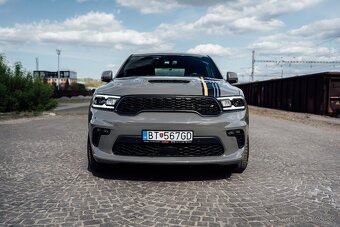 DODGE DURNAGO 5.7 HEMI TOWN N GO 2023 - 2