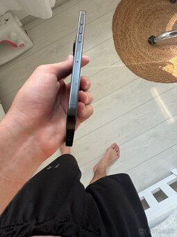 Iphone 16 pro max - 2