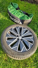 Škoda Scala / Kamiq originál sada R17 kolesá + letné pneu - 2