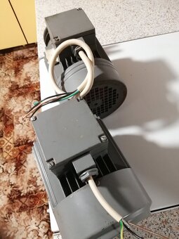 Elektromotor MEZ Mohelnice 550w, 1380 ot patkovy /min 400V - 2