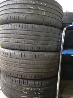 225/60R17 V - 2