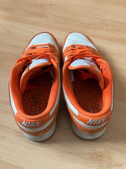 Tenisky NIKE WMNS DUNK LOW - 2