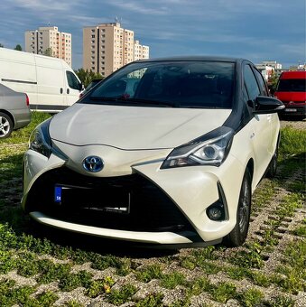 Toyota Yaris hybrid CVT - 2