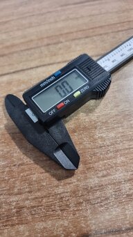 Predám plastové digitálne posuvné meradlo od 0 do 150mm - 2