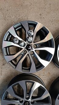 R17 5x114,3 mm ALU disky antracitovo-leštené - 2