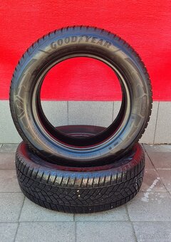 ZIMNÉ PNEUMATIKY GOODYEAR ULTRA GRIP 215/60 R16 99H - 2