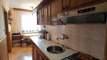 Predaj 3 izbový byt Levice - 2
