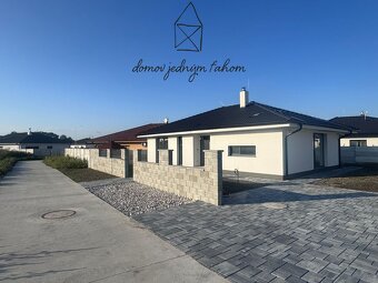 PREDAJ, skolaudovaný 4-izbový rodinný dom, Lehnice - Sása, l - 2