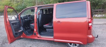 Peugeot Traveller - 2