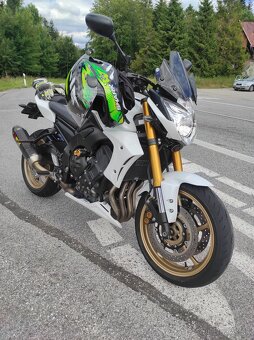 Yamaha FZ8 - 2