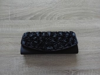 Večerná listová čierna kabelka - 2