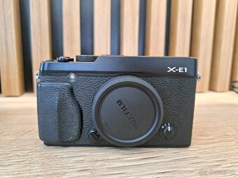 Fujifilm X-E1 , objektív Vivitar 500 mm f/8 - 2