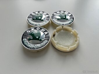 Škoda 56mm - stredove krytky - 2