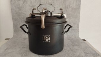 Velmi starý tlakový hrnec tz.tlakáč D.R.G.M - 2