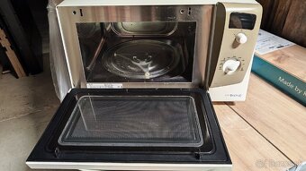 Mikrovlnná rúra Whirlpool - 2