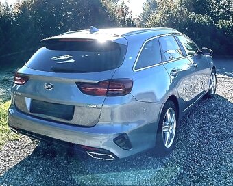 KIA Ceed SW Plug-in Hybrid - 2