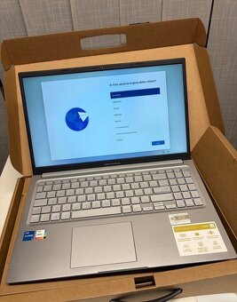ASUS Vivobook X1504V - komplet nový - 2