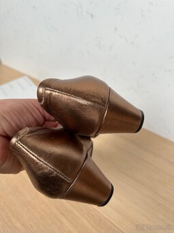 Geox slávnostné lodičky 39 - 2