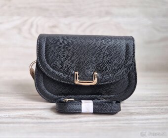 Čierna kabelka - 2